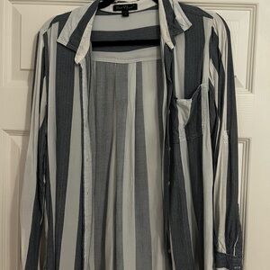 Velvet Heart Navy and White Patterned Top